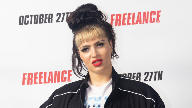 Steph De Lander making a face at the Freelance premiere