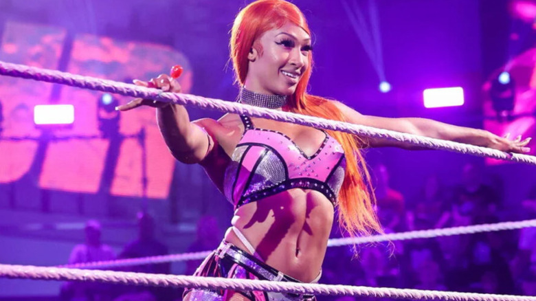 Mare Sade wearing pink ring gear