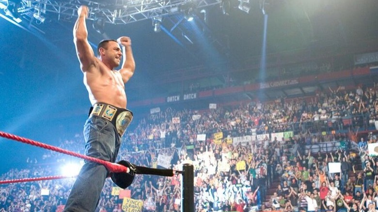 Former WWE star Santino Marella celebrates his first-ever win in the company by becoming the new Men's Intercontinental Champion in Italy