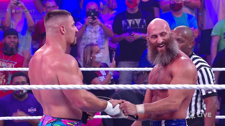 tommaso-ciampa-bron-breakker-shaking-hands