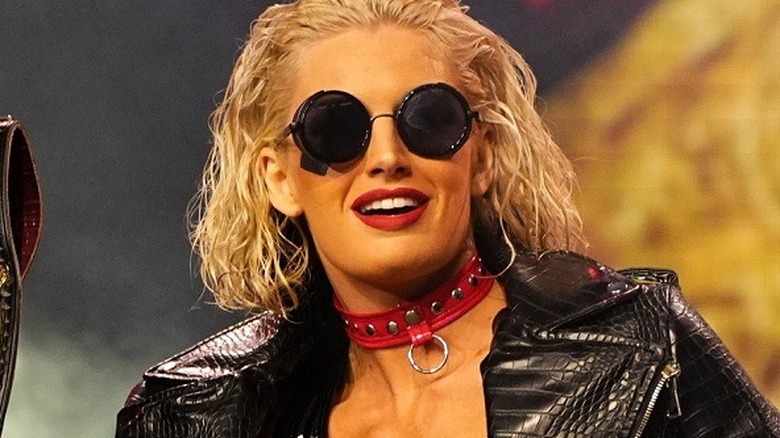 Toni Storm in sunglasses