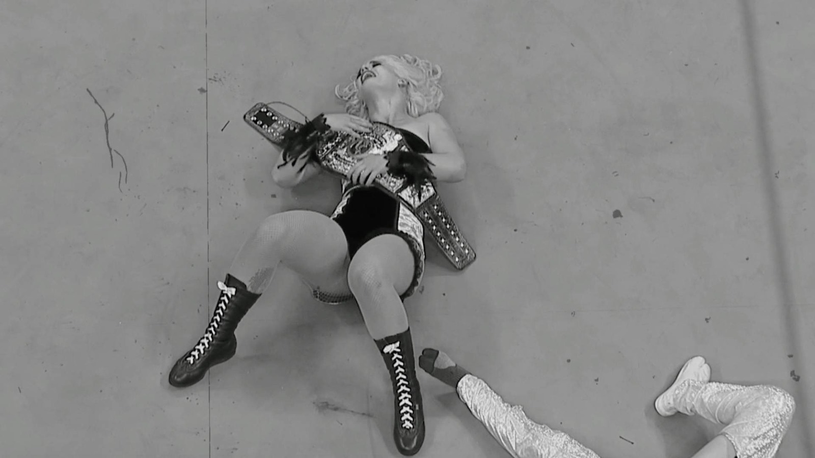 Toni Storm Wins AEW World Women's Title For Record-Tying Third Time At Full Gear - Vimarsana News