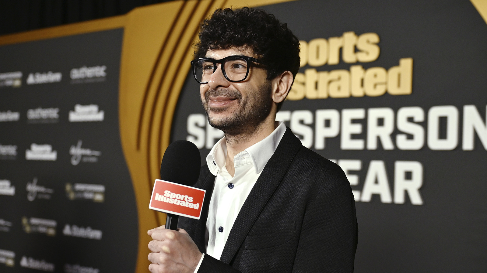 Tony Khan Adds 6-Way Ladder Match To AEW Redemption