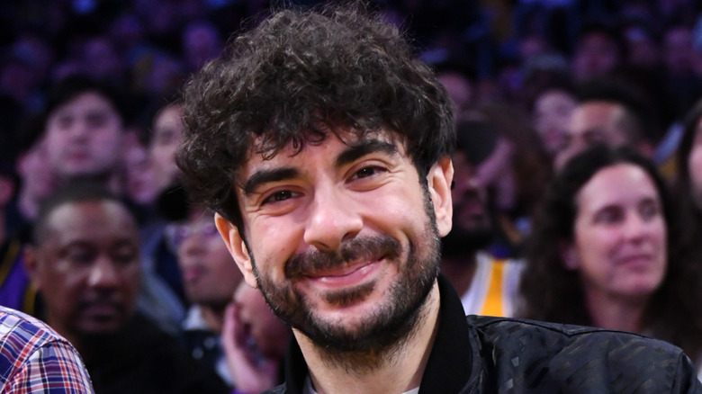 Tony Khan taking in a Lakers game
