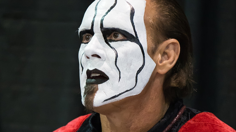 Sting at a convention
