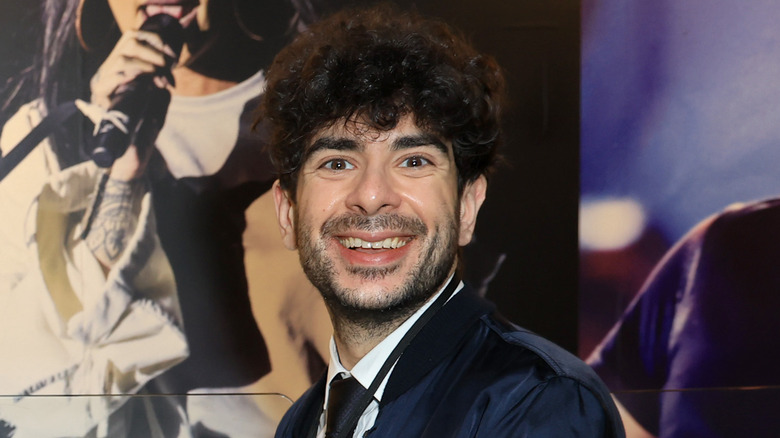 Tony Khan se burla de la expansión de la transmisión sin publicidad de AEW Dynamite