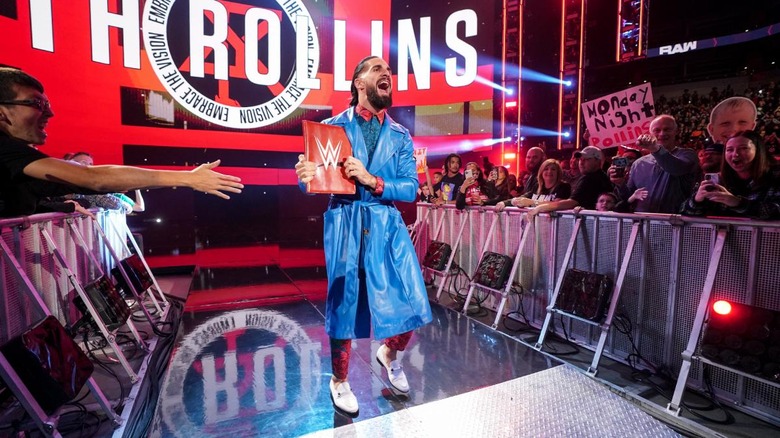 seth-rollins-entrance-raw-11-10-21