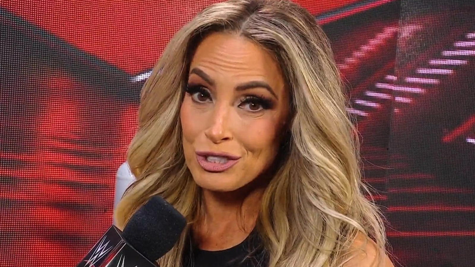 Trish Stratus reposts picture of her and Becky Lynch trending on