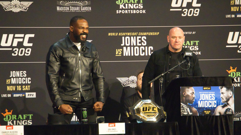 Jon Jones poses at the Jones vs. Miocic press conference