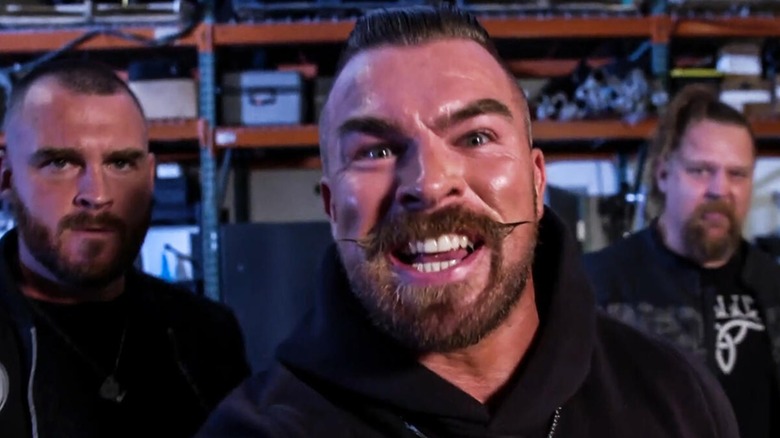 Gallus doing Gallus things