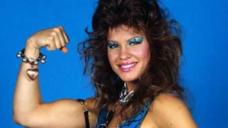 wendi richter flexing arm