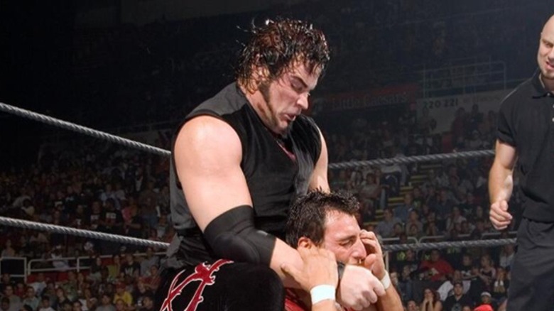 Kevin Thorn beats up Nunzio