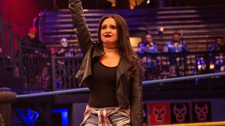 Shaul Guerrero pays tribute to her father