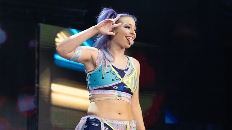 Billie Starkz poses