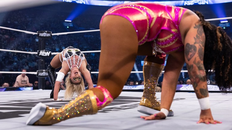 Thekla and Willow Nightingale in the ring