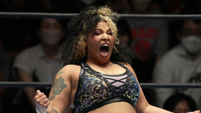 Willow Nightingale screaming in Japan