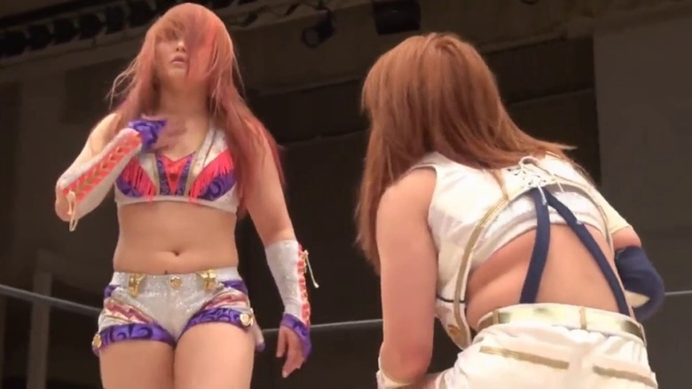 Io Shirai and Kairi Hojo