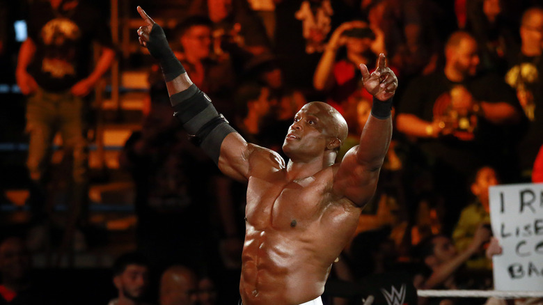 Bobby Lashley pointing