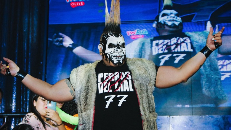 Mr. Agulia (WWE's Essa Rios) in IWRG