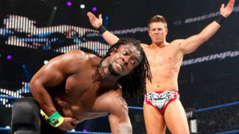 The Miz wrestles Kofi Kingston