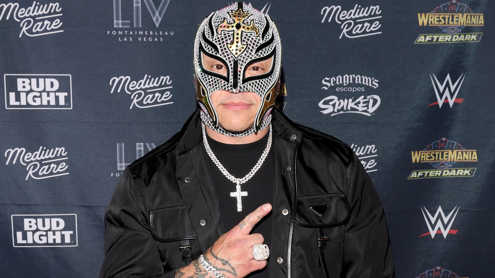 WWE Calls Rey Mysterio 'Game-Time Decision' For WrestleMania 41 After SmackDown Injury