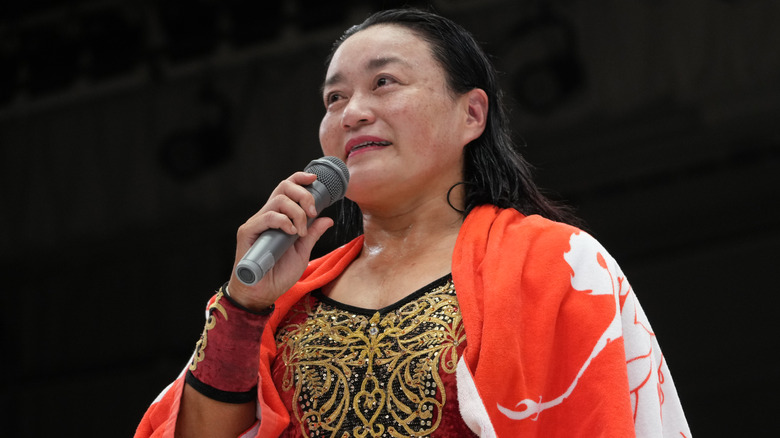 Meiko Satomura talking at her farewell