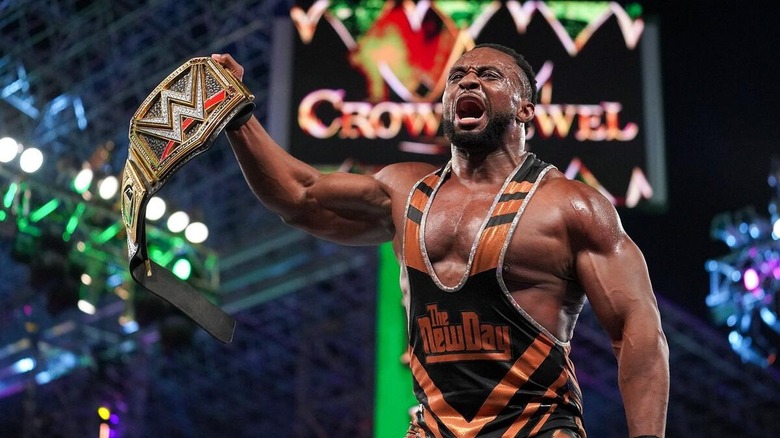 Big E holds up WWE Championship belt at WWE Crown Jewel 2021