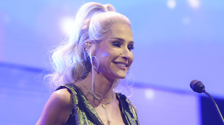 Michelle McCool gives induction speech During WWE 2025 Hall of Fame at BleauLive Theater at Fontainebleau Las Vegas on April 18, 2025 in Las Vegas, Nevada.