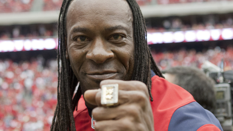 Booker T shows off a ring