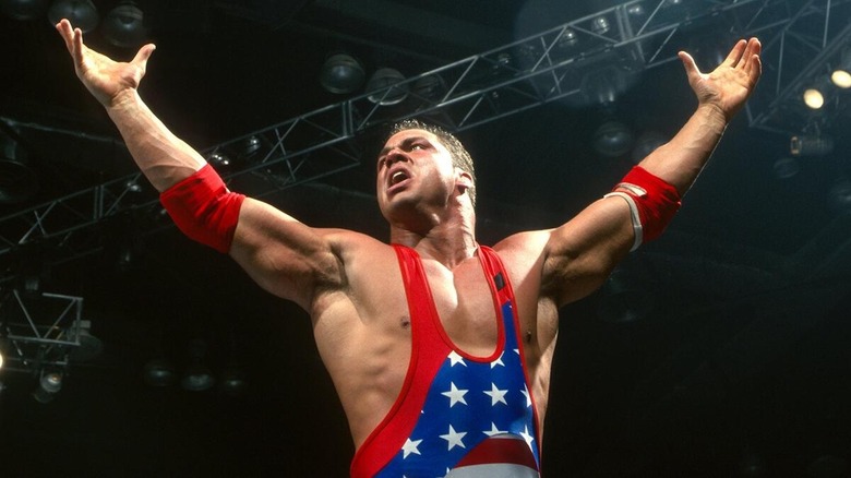 Kurt Angle busca el amor de una audiencia de WWE.