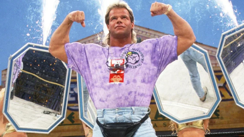 Lex Luger flexing