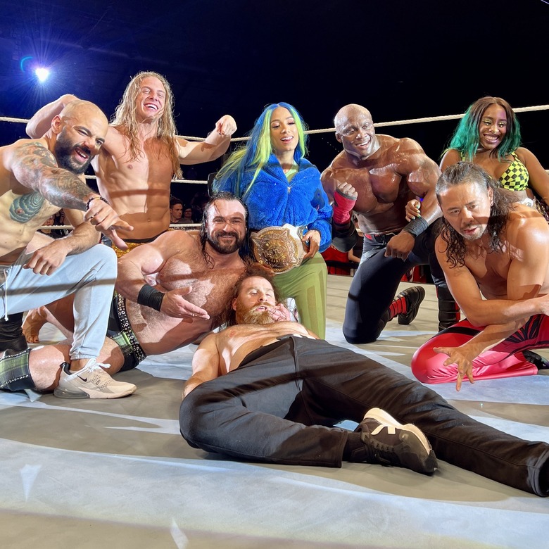 Drew McIntyre, Sasha Banks, Ricochet, Naomi & More surround Sami Zayne