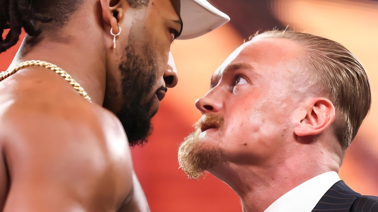 Trick Williams starting down Ilja Dragunov