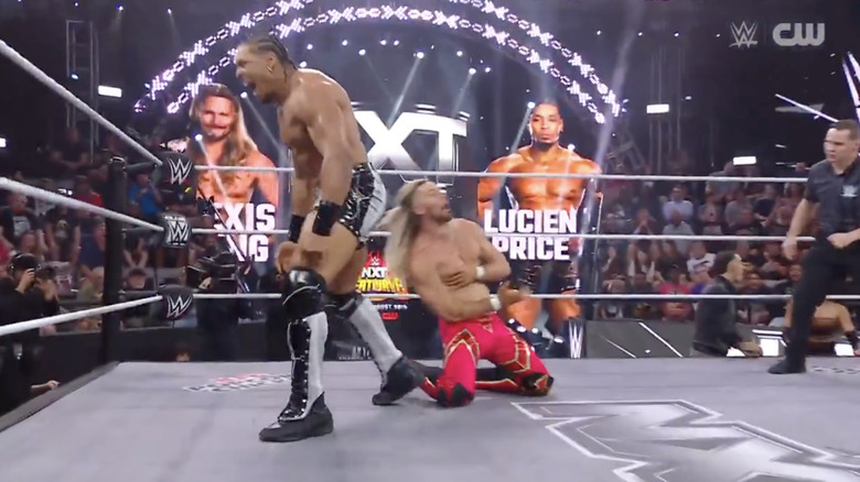 King and Price both inside the ring