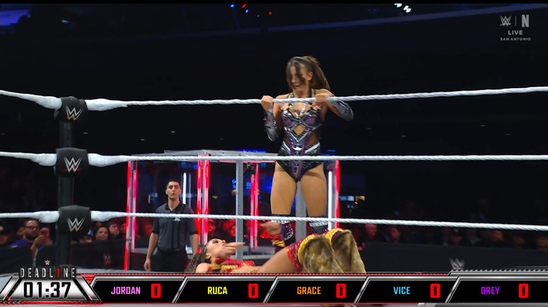 Grey and Jordan in the ring