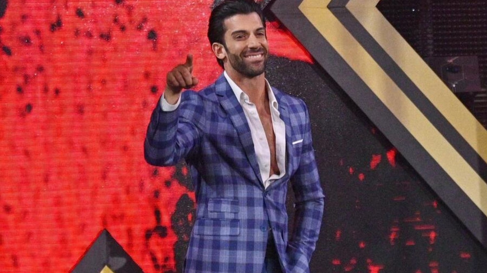 WWE NXT GM Robert Stone Announces Date Of Halloween Havoc 2026 PLE