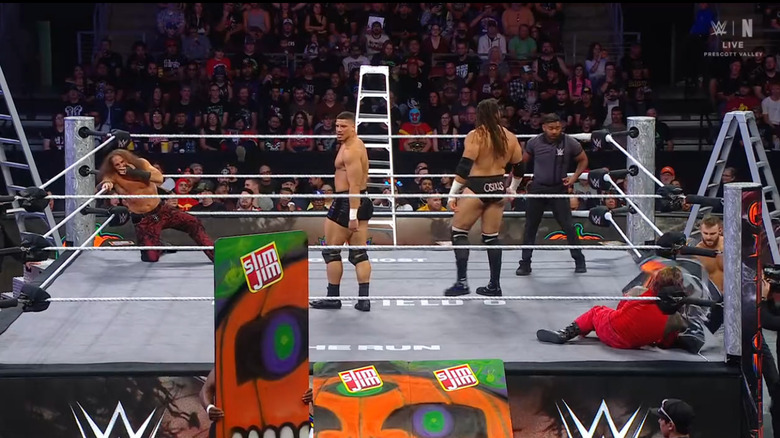 Everyone in the ring