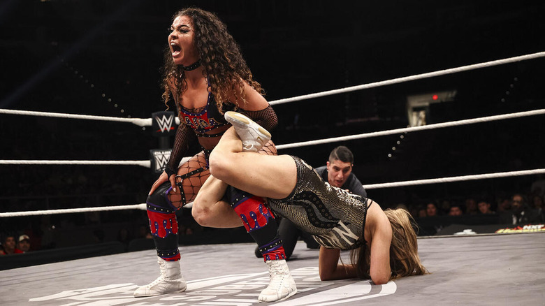 Jaida Parker with Nattie in the Sharpshooter at "WWE NXT" Heatwave