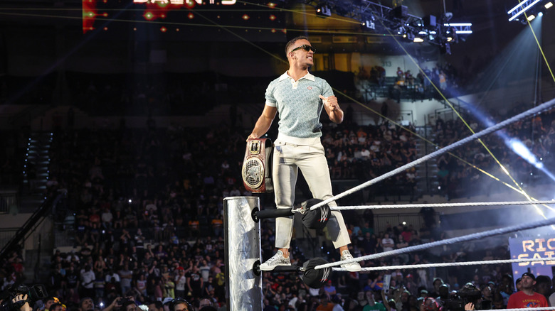 Ricky Saints makes an entrance