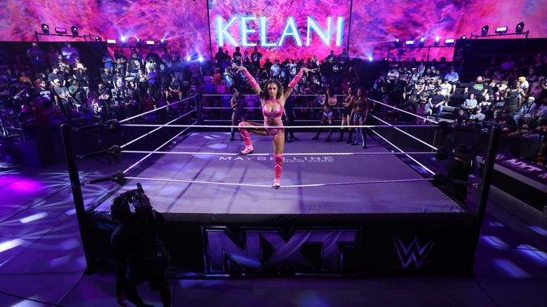 Kelani Jordan posing on the ropes