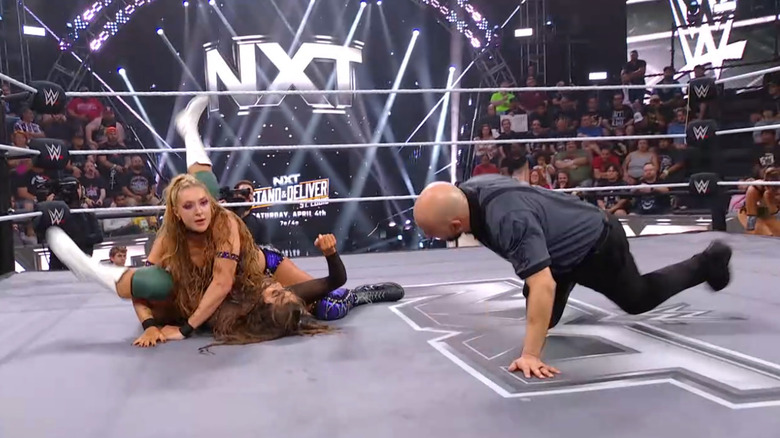 Reid pinning Sinclair