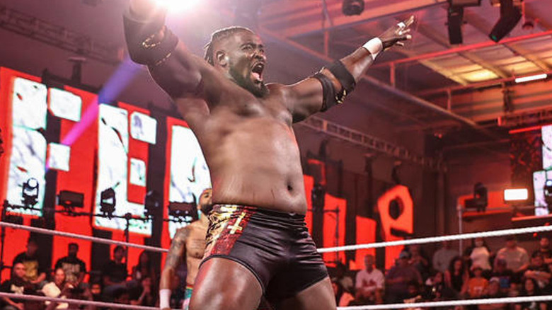 Oba Femi posing in the ring 