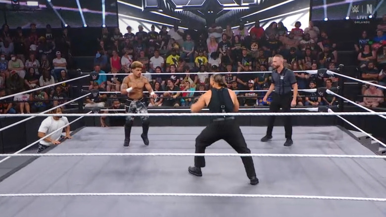 Lee and D'Angelo about to lock up