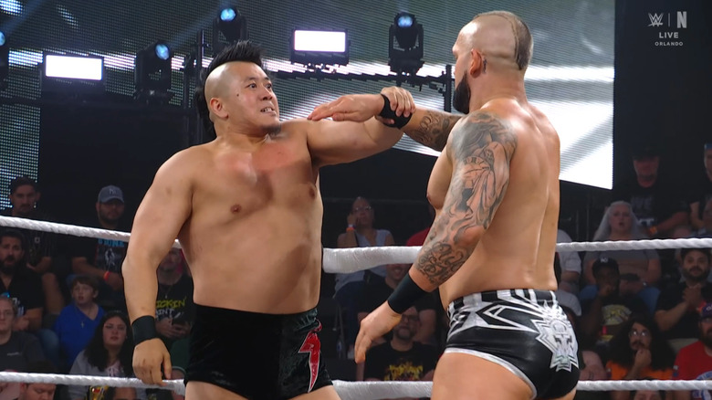Inamura catching a chop from Spears