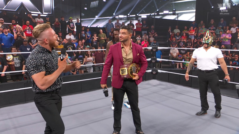 Everyone in the ring