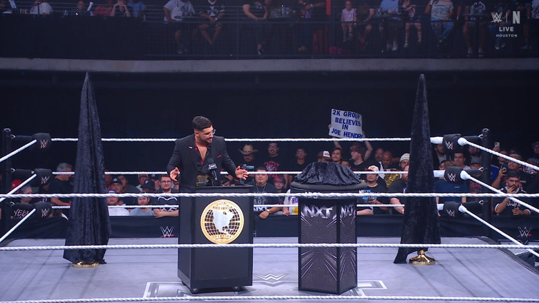 Page speaking in the ring