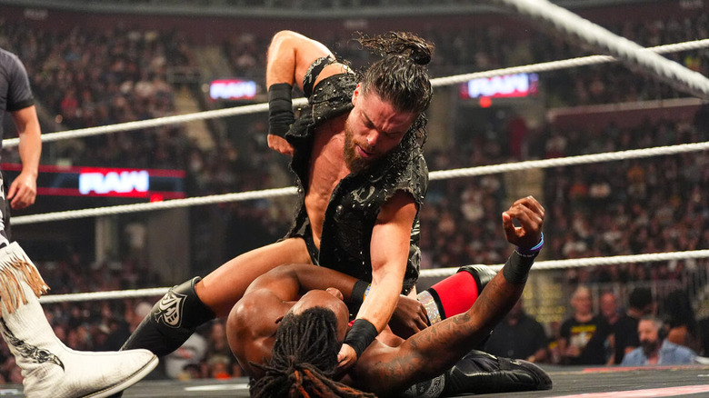 JD McDonagh hits mounted punches on Je'Von Evans in the ring on "WWE Raw"