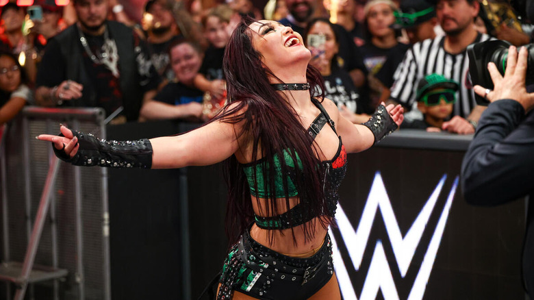 Roxanne Perez poses on "WWE Raw"
