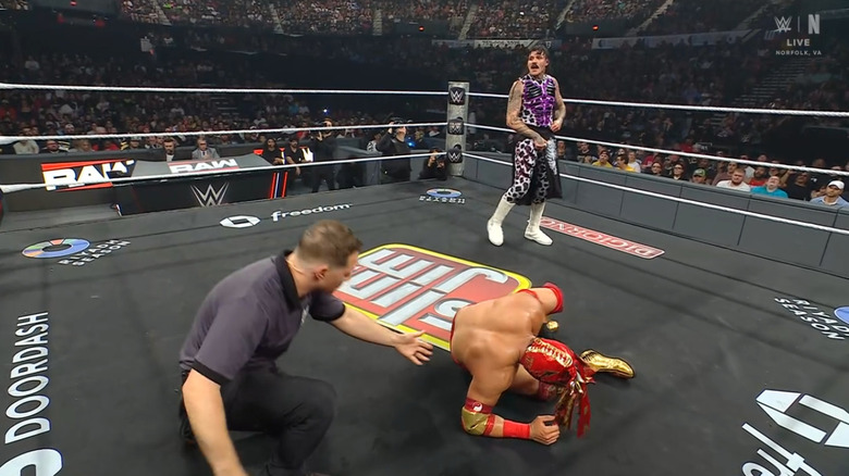 Dominik and Lee inside the ring