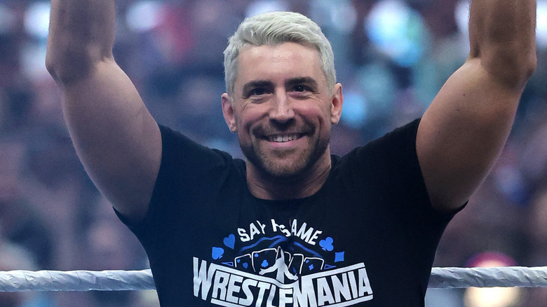 Joe Hendry raises his arms